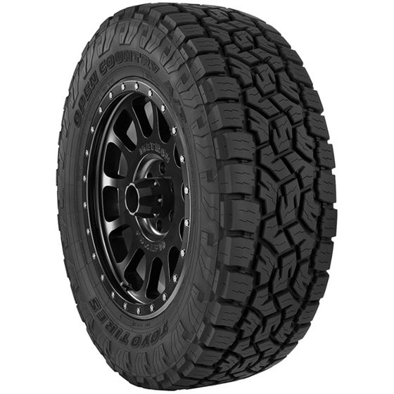 Open Country A/T III On-/Off-Road All-Terrain Tire 265/65R18 (356300) 1